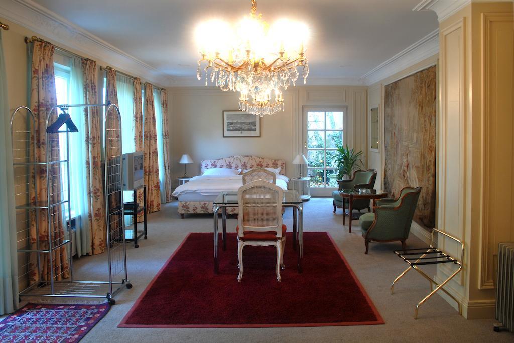 Hotel Buerger Palais アンスバッハ 部屋 写真